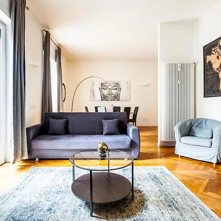 Apartment Exclusive 3 Bedrooms Near Duomo