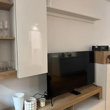 Regina Milano In Porta Romana Apartamento Milão