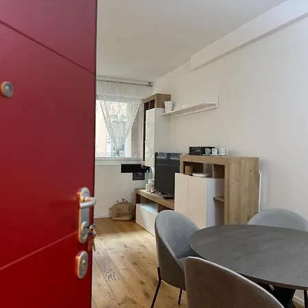 Regina Milano In Porta Romana Apartamento