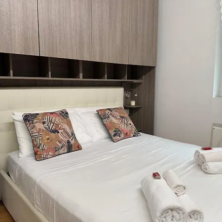 Apartamento Regina Milano In Porta Romana