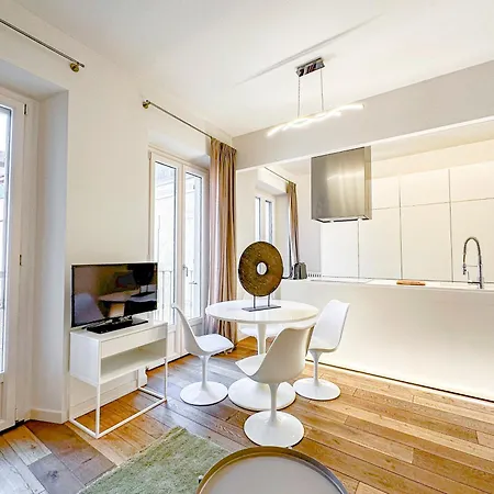Montenapoleone Luxury Apartamento *