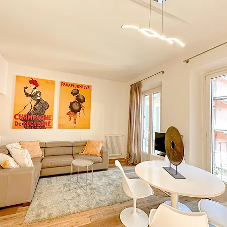 Montenapoleone Luxury Apartamento *