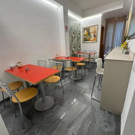 Parma Hotel 2*