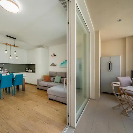 Apartment Super Suite Alma With Private Garage Autentica