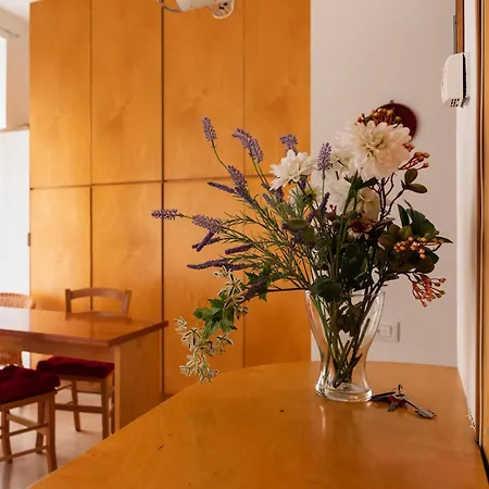 Apartamento Youhosty - Lecco 11 *