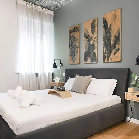 Apartment Easylife - - Achille Zezon 8 - *