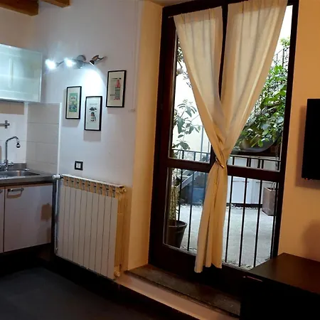 Vicolo Lavandai * Μιλάνο