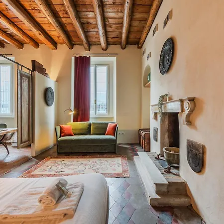 Apartment Easytopstay - Porta Garibaldi Antique Charm *