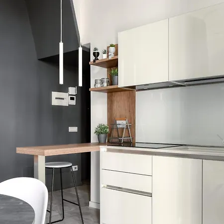 Farini 74 Design - Metro M3 Wifi Ac Apartment