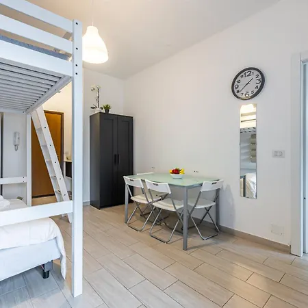 Garden View - Near San Siro And Ippodromo Apartment