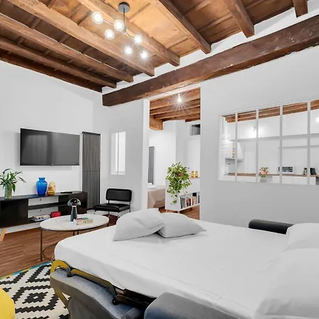 Apartment - Alzaia Naviglio Grande *