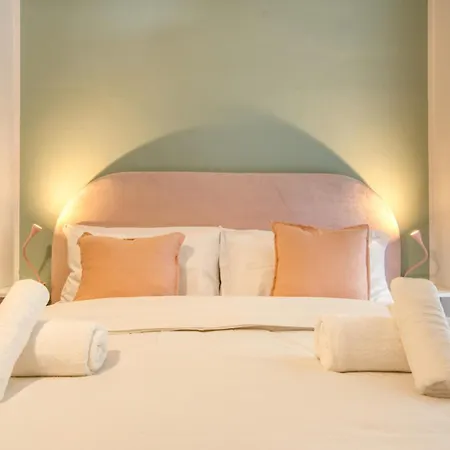 Pensjonat Italianflat - Elegant With Balcony In Navigli Mediolan