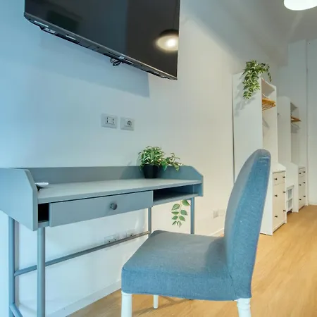 Italianflat - Elegant With Balcony In Navigli Pensjonat 4*