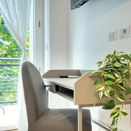 Pensjonat Italianflat - Elegant With Balcony In Navigli