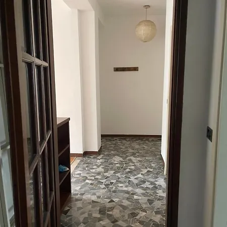 Diana Vicino Stazione E Centro Citta *