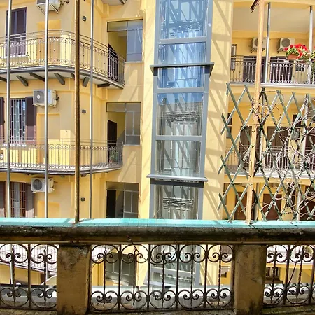 In Coorte Di Prestigio, Tra Centro, City Life E Metropolitana A Due Passi Apartment Mailand