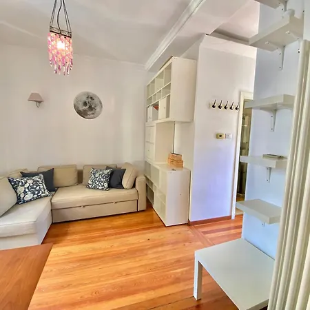 Apartment In Coorte Di Prestigio, Tra Centro, City Life E Metropolitana A Due Passi