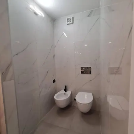 Modern 3 Bedrooms Apartment Milan