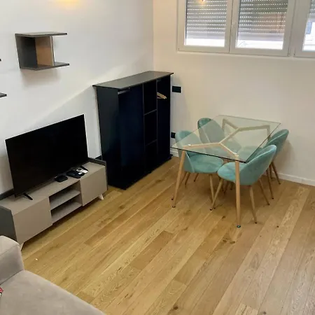 Modern 3 Bedrooms Milan