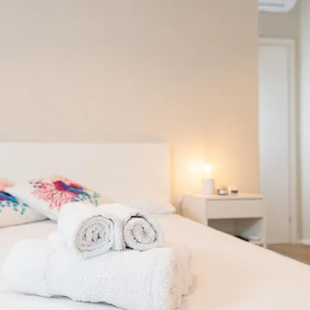 Apartment Dreams Exclusive With Terrace - Free Parking - M1 Station - Near Center *