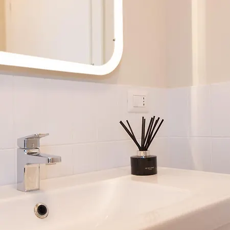 Apartment Dreams Exclusive With Terrace - Free Parking - M1 Station - Near Center *
