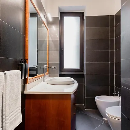 Relstay - Montenapoleone * Milán