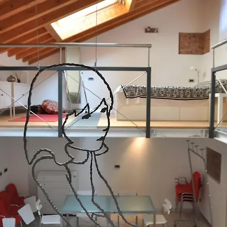 A Loft - Metro Centro- 5 Posti * ミラノ