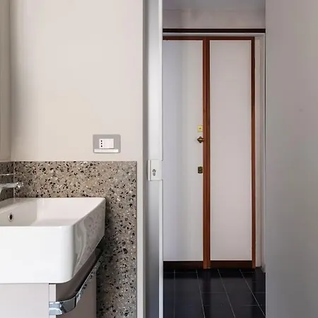 Casa Dina - Monolocale Washington De Angeli * ミラノ