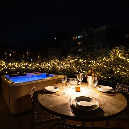 Daire Modigliani Terrace Jacuzzi Golden House Milano