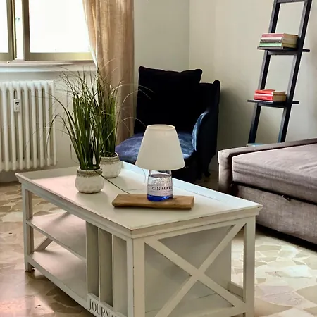 Exclusive Deluxe Between Duomo & San Siro Apartment Milan