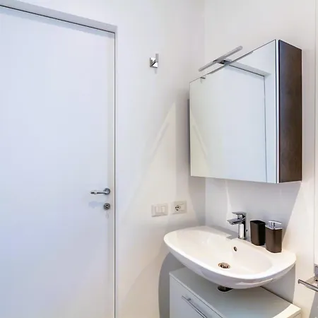 In Historic Building- Porta Venezia *