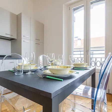 Apartment In Historic Building- Porta Venezia
