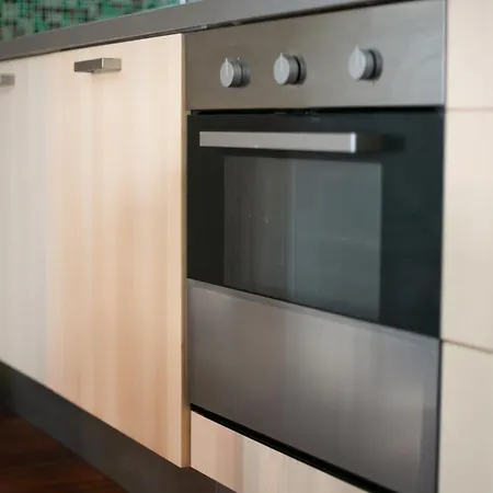 White And Brown Exclusive Loft With Terrace - Free Parking - M2 Station Apartament *