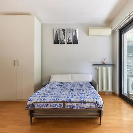 Bande Nere Studio- A Few Steps From Metro Milan