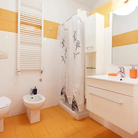 Apartment Bande Nere Studio- A Few Steps From Metro *
