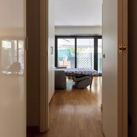 Bande Nere Studio- A Few Steps From Metro شقة ميلان