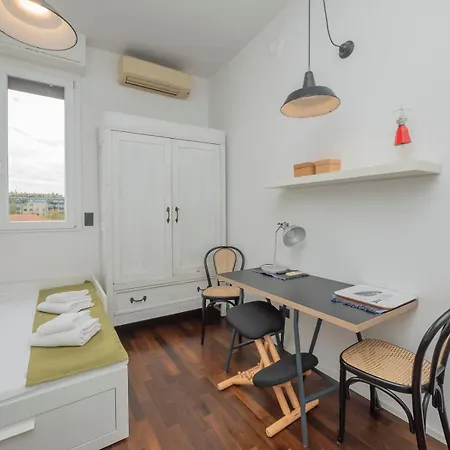Xenia - Intimate In Sempione Apartman Milánó