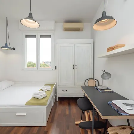 Apartman Xenia - Intimate In Sempione *