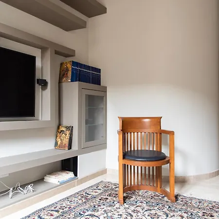 Youhosty - Chinatown Bright And Luxury Apartman Milánó