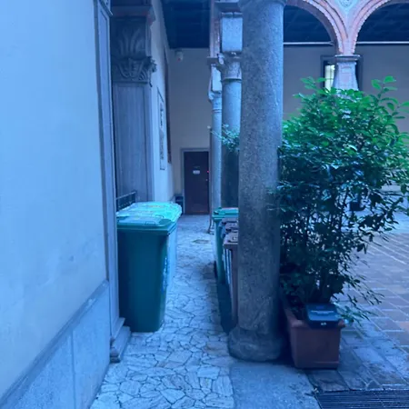 Guest house Real Duomo Palace Mono De Luxe 3*