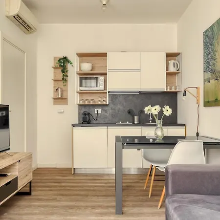 Apartment Joivy Delightful Near Parco Tre Torri