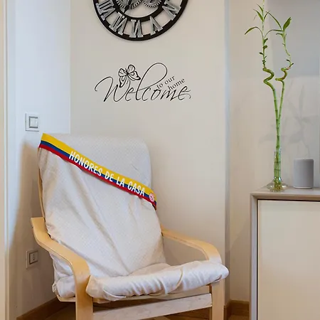 Flat 50m Station! Lejlighed Milano