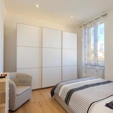 Flat 50m Station! Lejlighed Milano