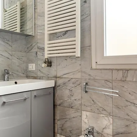 Joivy Welcoming 1br Flat In Porta Garibaldi Διαμέρισμα Μιλάνο