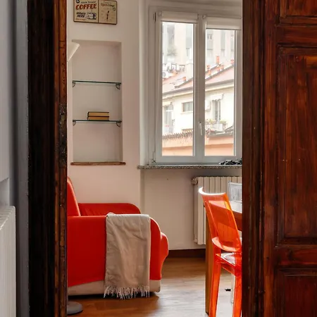 Joivy Welcoming 1br Flat In Porta Garibaldi Μιλάνο