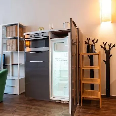 Crocetta Aida One Bedroom 1st Floor - Mirable Pm Apartment