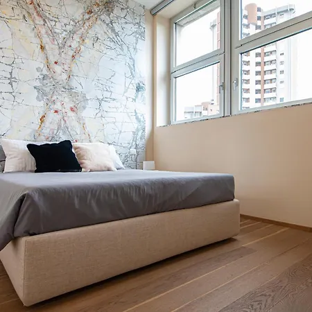 Ideal Rent - Lucini 19 * Mediolan