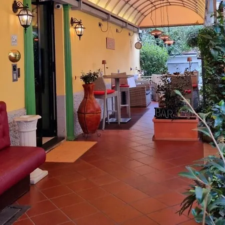 Hotel Hotel Charly