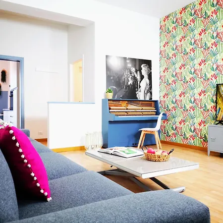 Daire Spacious 50 Meters From The Metro Milano