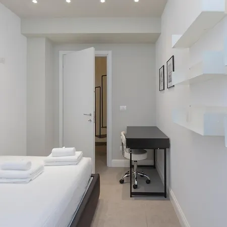 Apartment Xenia - Modern Three-room In Moscova Area